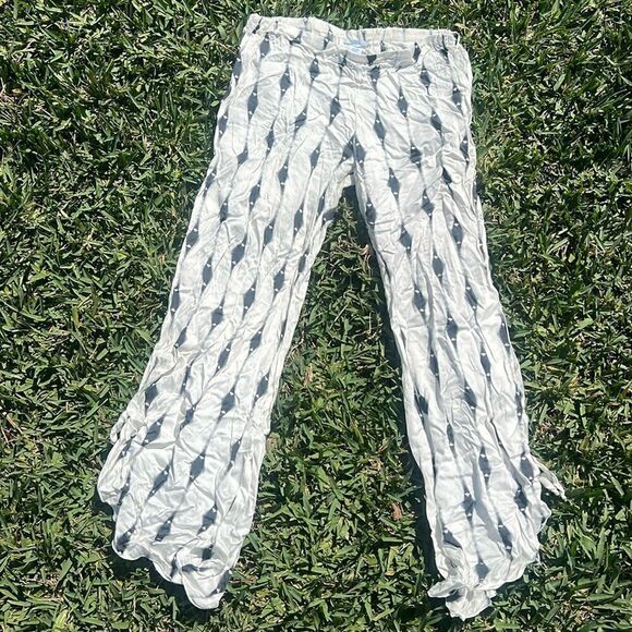 White Comfy Ankle Cropped Pants - Stretch EBERJEY - Slit Ankle Cropped Leg - Picture 1 of 4